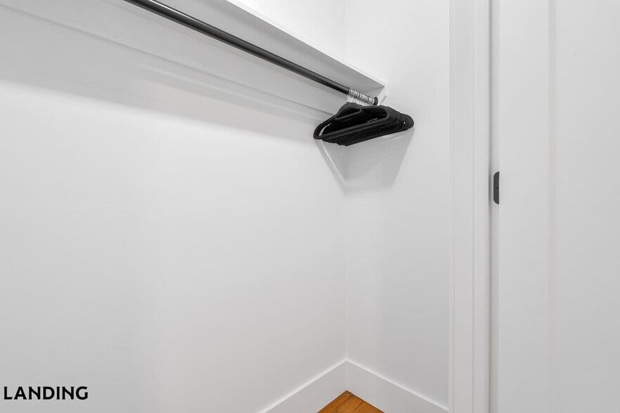 Building Photo - 31 Victor St