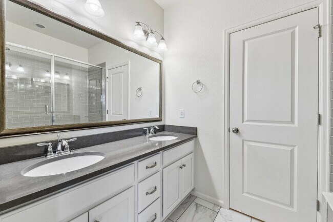 Building Photo - 7956 S Grand Baker Way