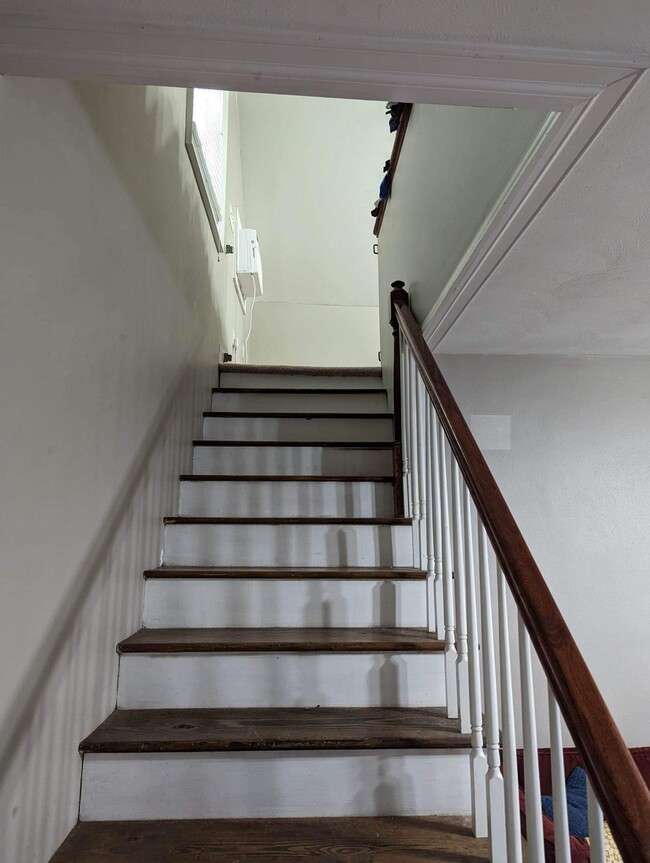 Stairs to master bedroom - 211 Sandpiper Dr