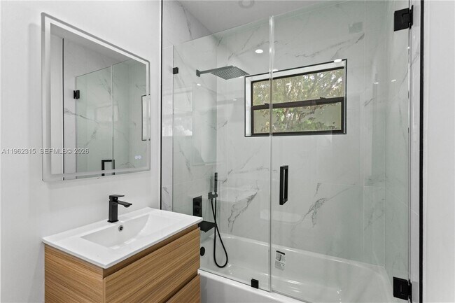 Building Photo - 6200 Fletcher St