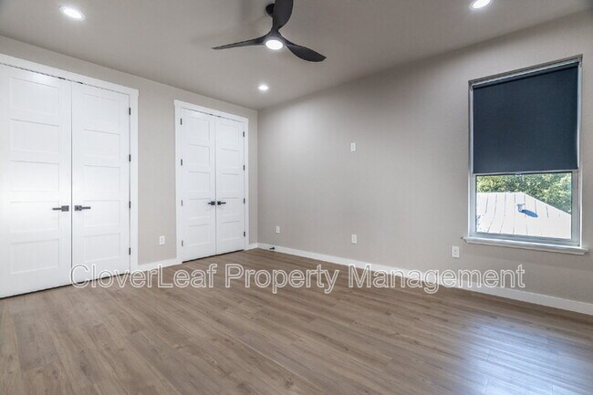 Building Photo - 414 Montana St