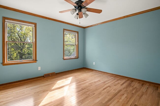 Building Photo - 41W230 Sylvan Dr
