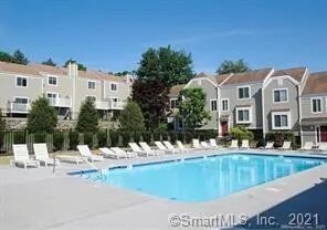 Building Photo - 71 Aiken St