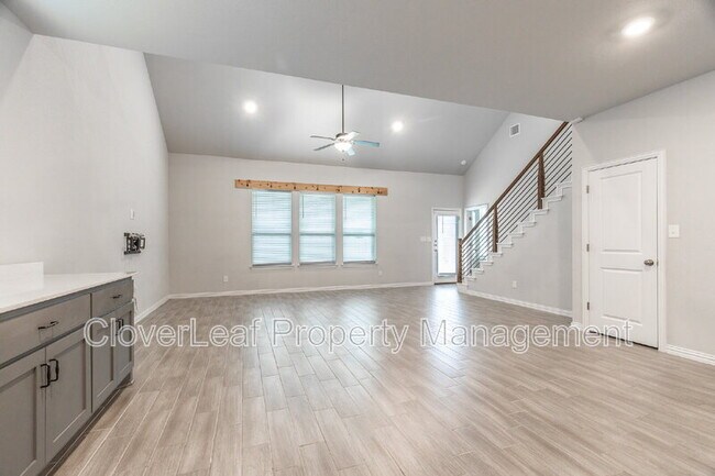 Building Photo - 675 Patriot Dr