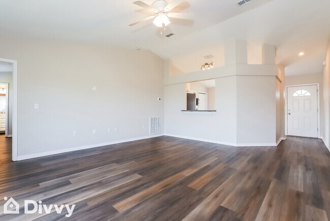 Building Photo - 3801 Country Bend E