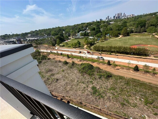 Building Photo - 352 Skylar Ct SE