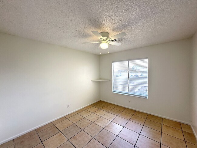 Building Photo - Charleston Lewis Homes