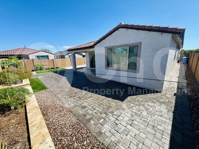 Building Photo - 6908 S 12th Way