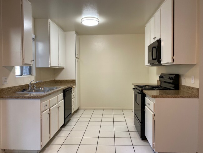 Building Photo - 301 N San Dimas Canyon Rd