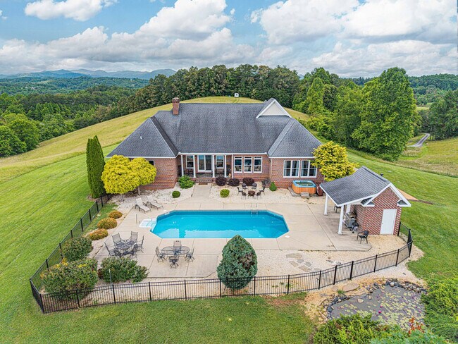 Building Photo - 500 Tillery Br Rd