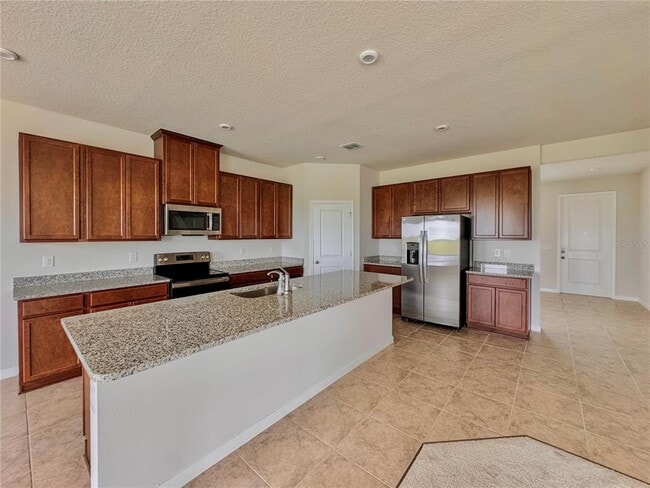 Building Photo - 2048 Airedale Wy