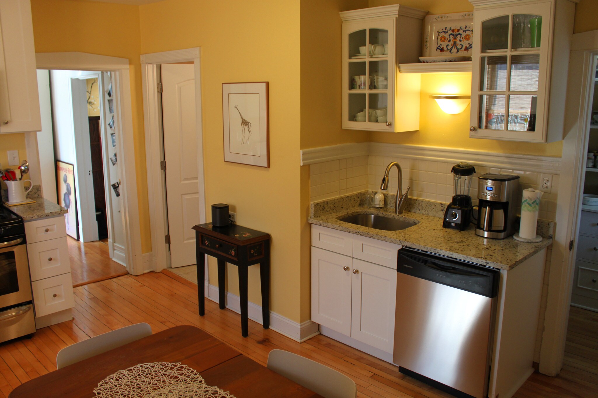 Building Photo - 4903 N Hoyne Ave