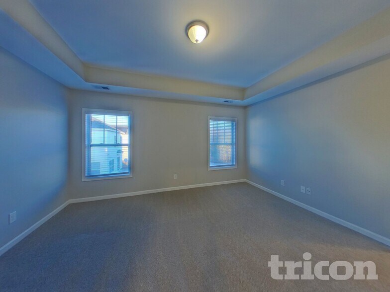 Building Photo - 422 Providence Plantation Cir