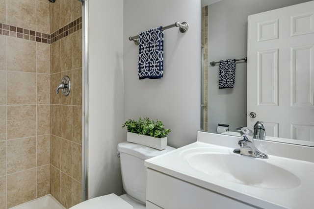 Building Photo - 321 Maplewood Ct