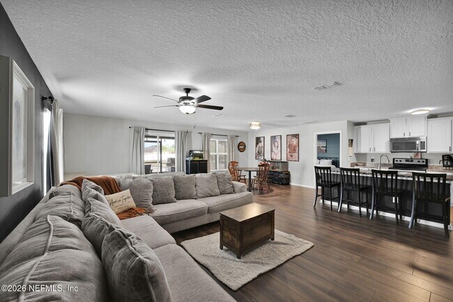 Building Photo - 6119 Black Filly Ln