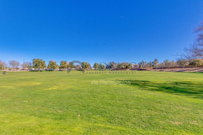 Building Photo - 2035 W Gold Dust Ave