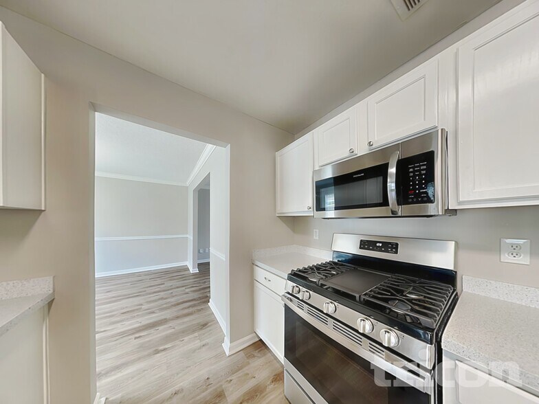 Building Photo - 135 Belmont Terrace