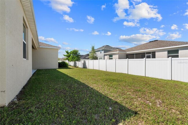 Building Photo - 8260 SW 59th Ave
