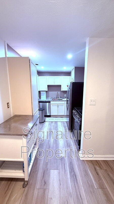 Building Photo - 401 Craven St