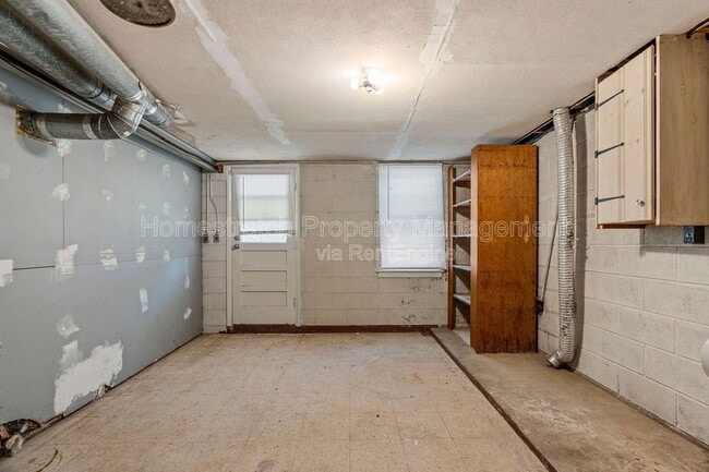 Building Photo - 48 Young Dr