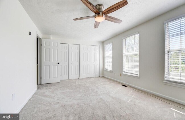 Building Photo - 6022 Phlox Ct