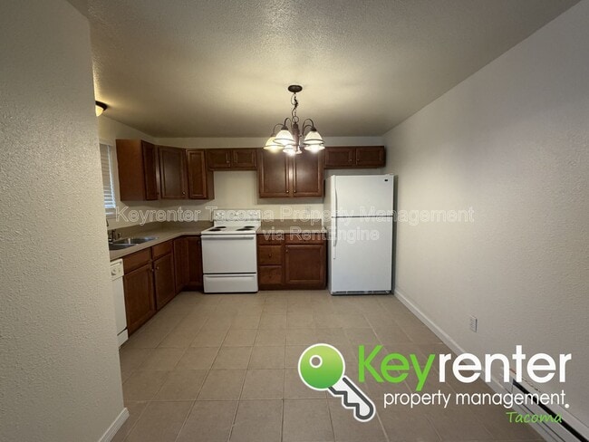 Building Photo - 3727 S D St