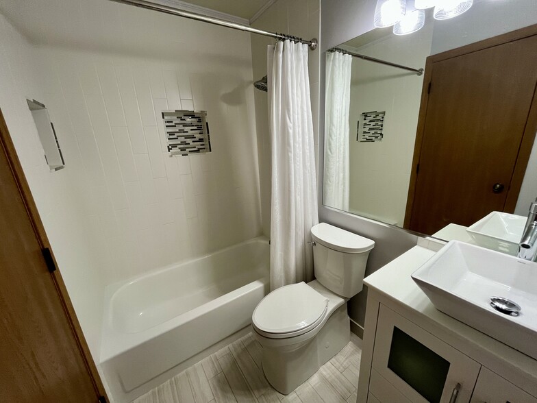 Building Photo - 2262 Highfield Ln