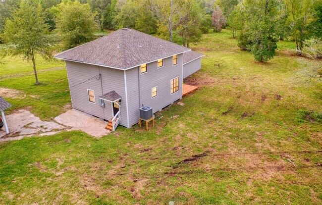 Building Photo - 22311 Warwick Glen Dr