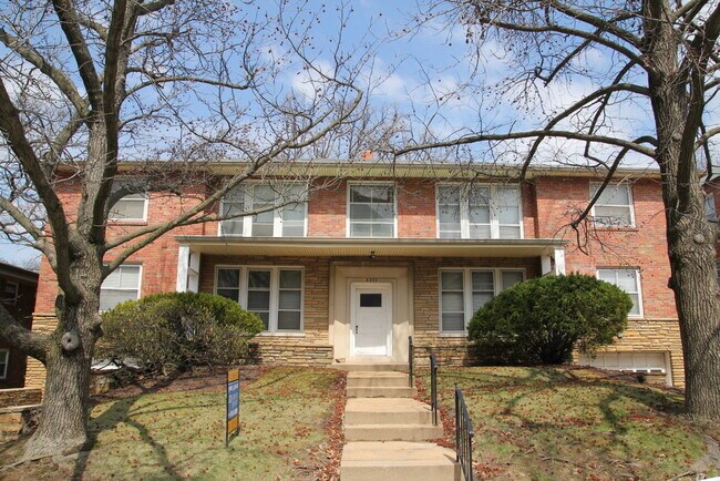 Primary Photo - 8255 Delmar Blvd