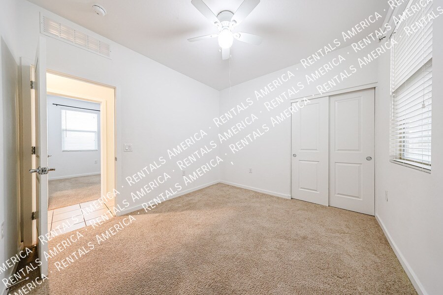 Building Photo - 14151 W Georgia Dr