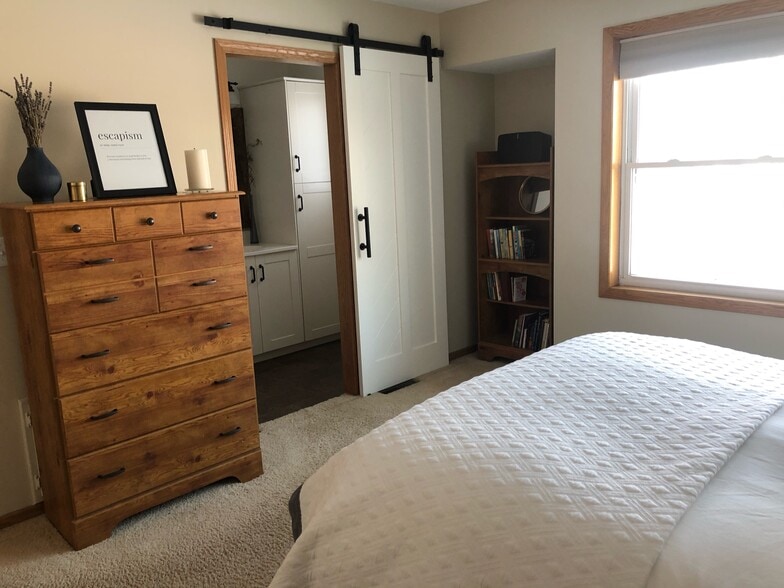 Building Photo - 2647 59th St NW