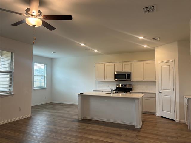 Building Photo - 1447 Mesquite Ln