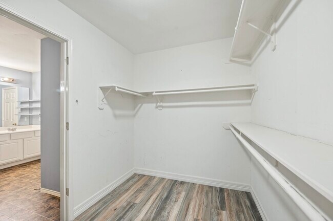 Building Photo - 12714 Ravens Chase Ln
