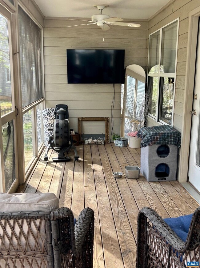 Building Photo - 292 Blackthorn Ln