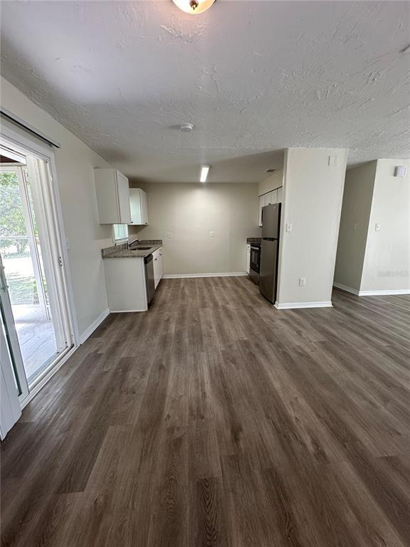 Building Photo - 1343 Croyle Dr