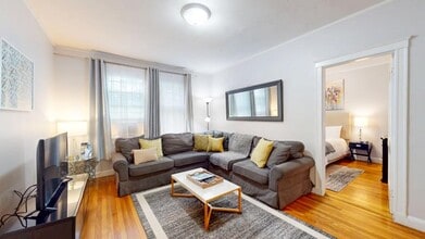 Building Photo - 2 bedroom in Brookline MA 02446