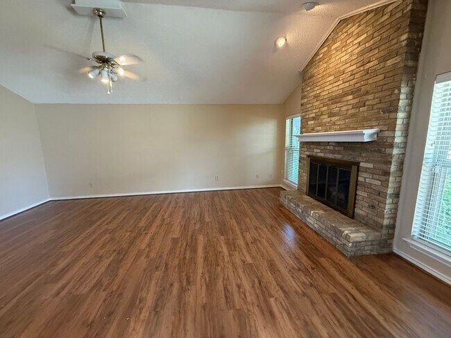Building Photo - 406 Provincetown Ln