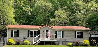 Building Photo - 162 Mohans Run Rd