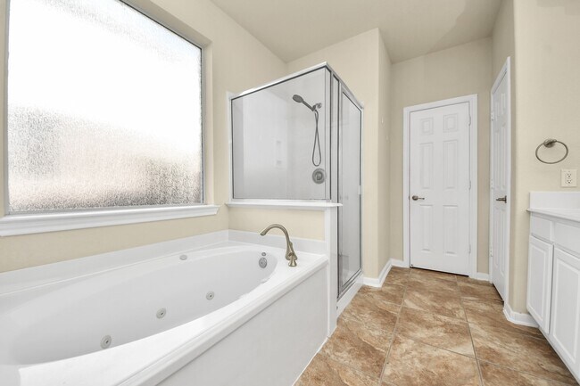 Building Photo - 8627 Sweet Pasture Dr