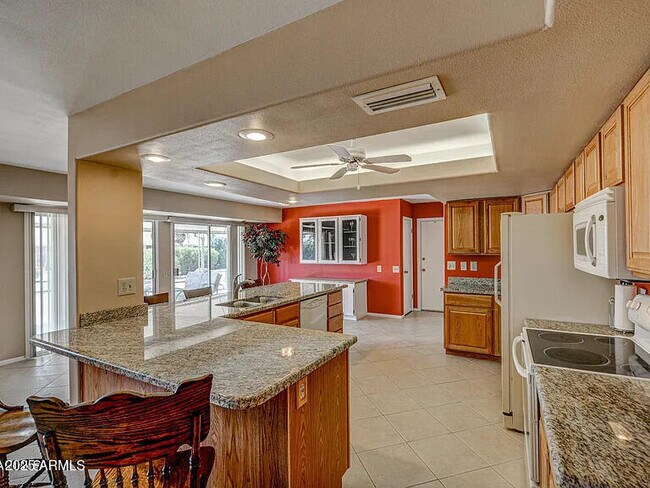 Building Photo - 13207 W Kodiak Dr