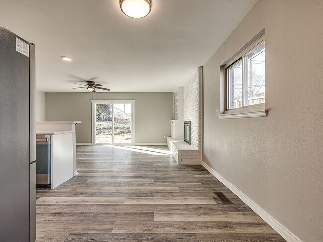 Building Photo - 3 bed / 2 bath home in great location!