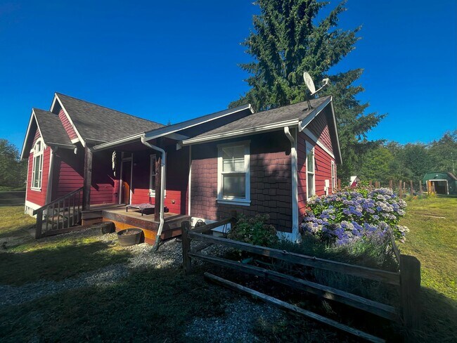 Building Photo - 13620 Batten Rd NE