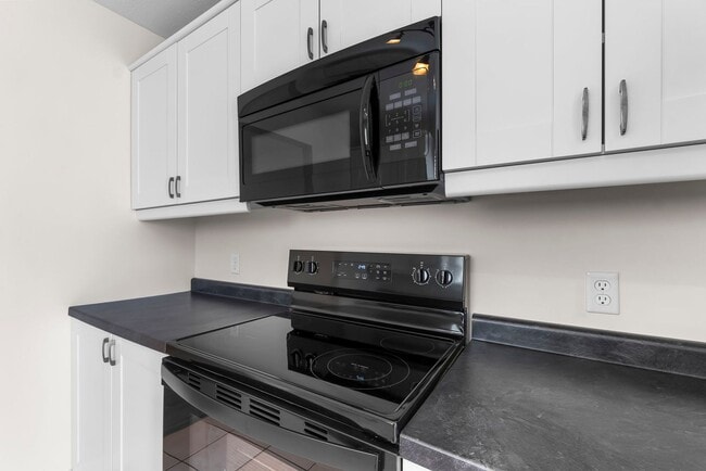 Building Photo - Spacious House in Cape Girardeau, Alma Schrader School District