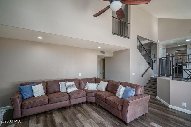 Building Photo - 6615 N 89th Ave