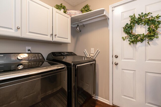 Building Photo - 4105 Sweet Shadow Ave