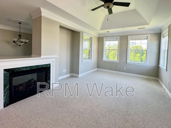 Building Photo - 10411 Rosegate Ct