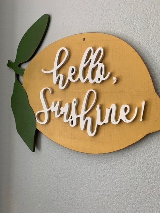 Building Photo - Furnished 4 Bedroom 3 Bath House in Kimberling City, MO with 2 car garage-Seasonal Lake View