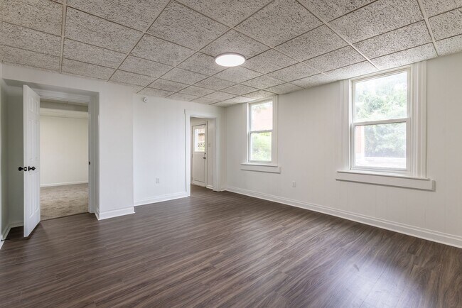 Building Photo - 1126 Arlington Ave