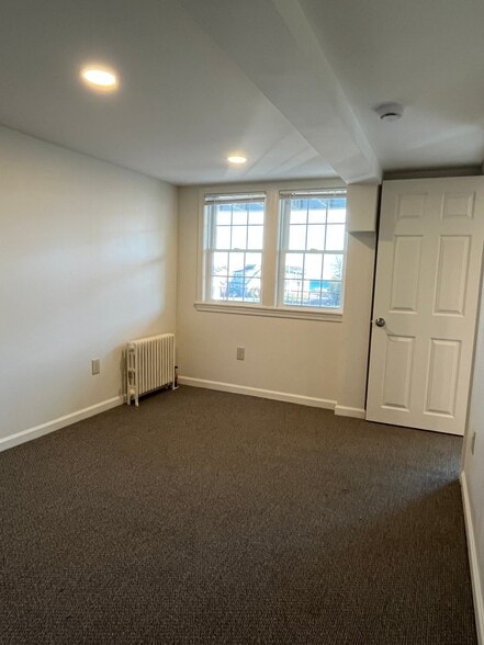 Building Photo - 14 Myrica Ave