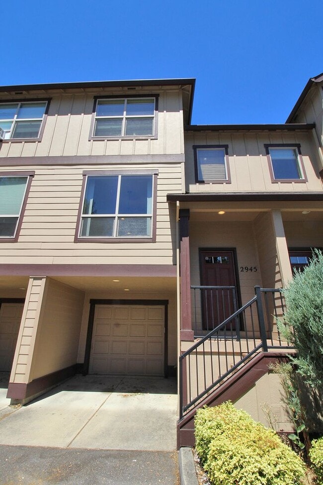 Building Photo - 2945 SW 187th Ave